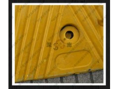 减速带规格 【深南牌】减速带 生产减速带厂家 上海减速带 减速带规格 【深南牌】减速带 生产减速带厂家 上海减速带