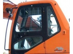 大宇挖掘机驾驶室