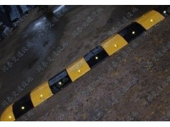 来宾安装路面减速带厂家 同泰交通 来宾安装路面减速带厂家 同泰交通