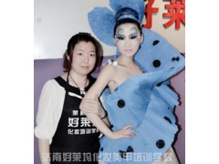 漂亮的美甲哪里学-首选好莱坞学校 漂亮的美甲哪里学-首选好莱坞学校