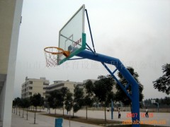 供应广东户外埋地固定三节钢化透明玻璃篮球架